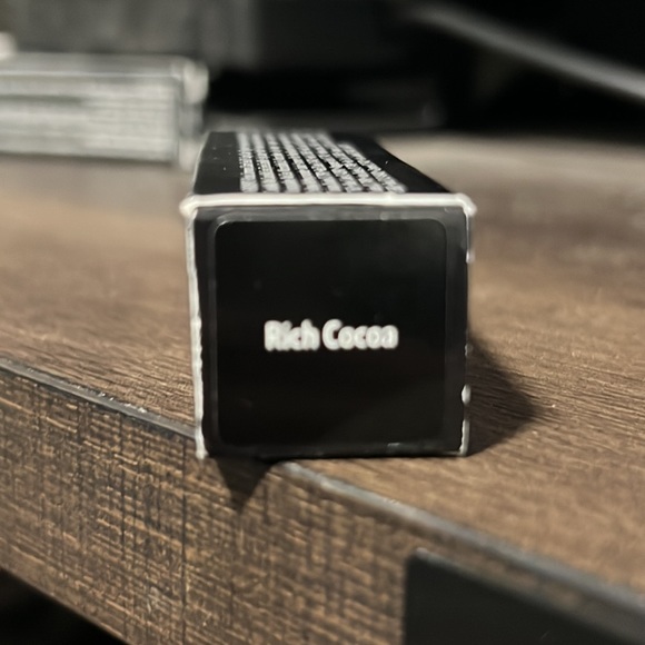 🌙🍭Bobbi Brown Rich Cocoa Crushed Lipstick NIB - Picture 7 of 8